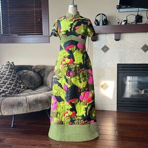 Vintage Dynasty 60s Asian inspired maxi dress